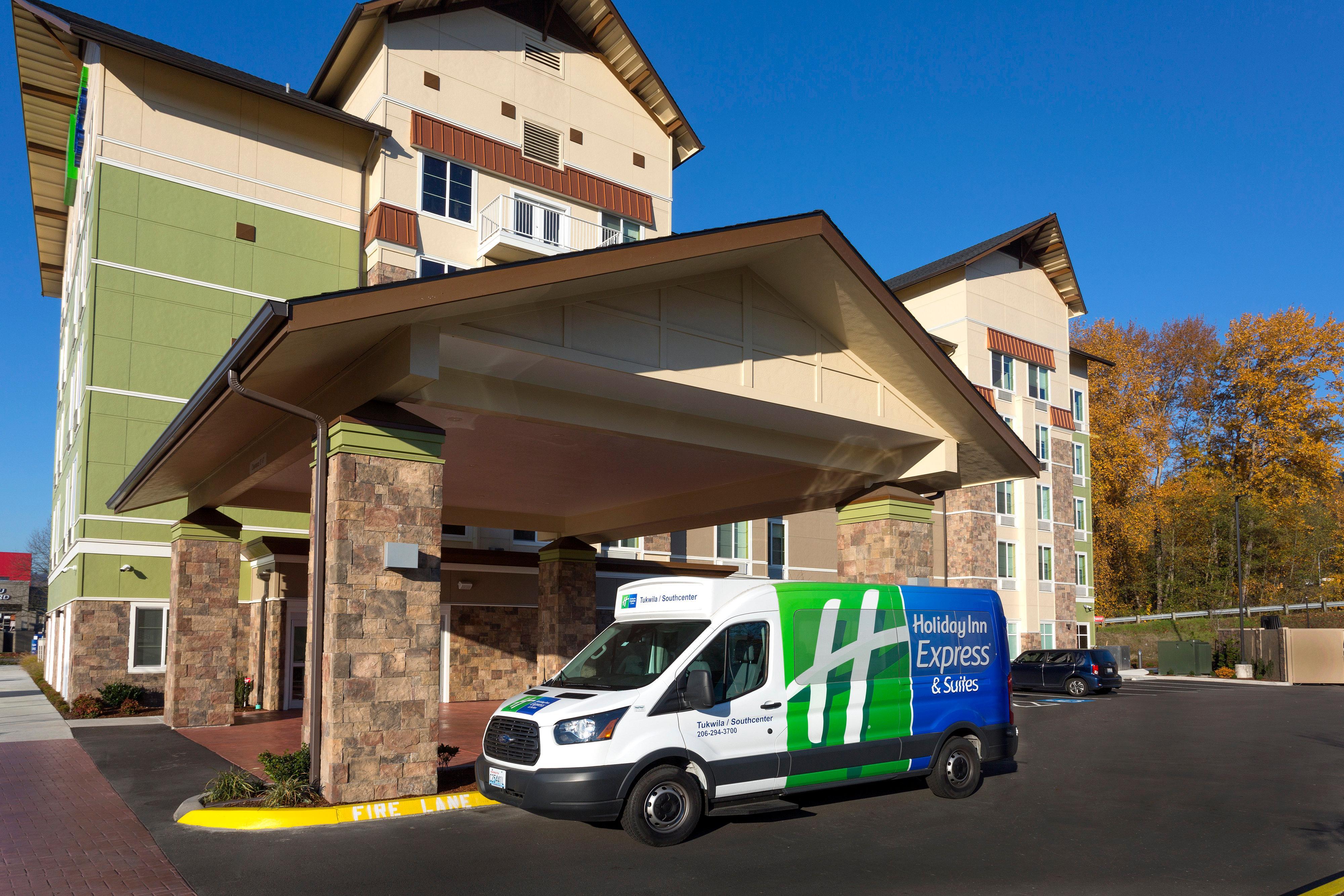 Holiday Inn Express & Suites - Seattle South - Tukwila, An Ihg Hotel Exterior photo