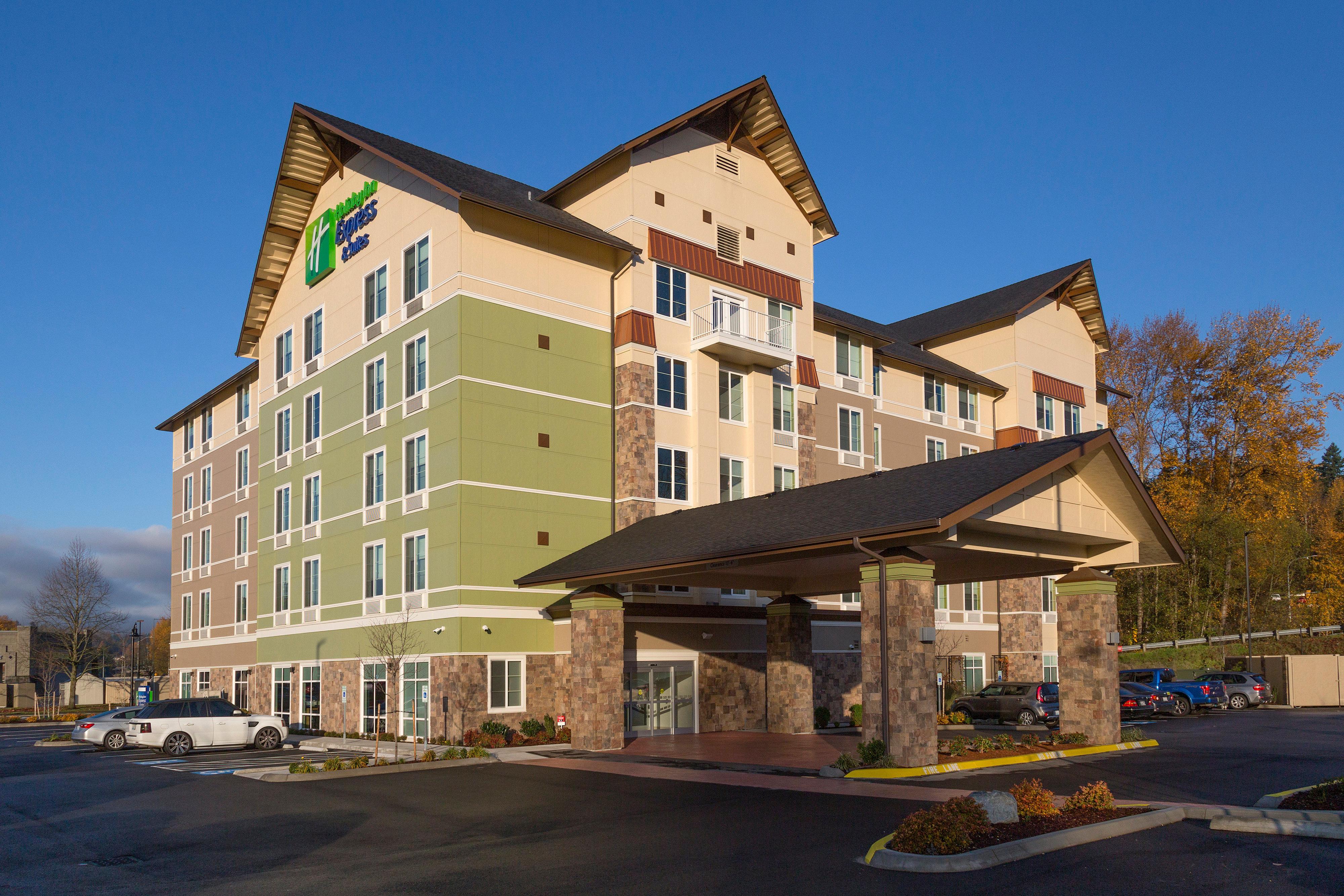 Holiday Inn Express & Suites - Seattle South - Tukwila, An Ihg Hotel Exterior photo